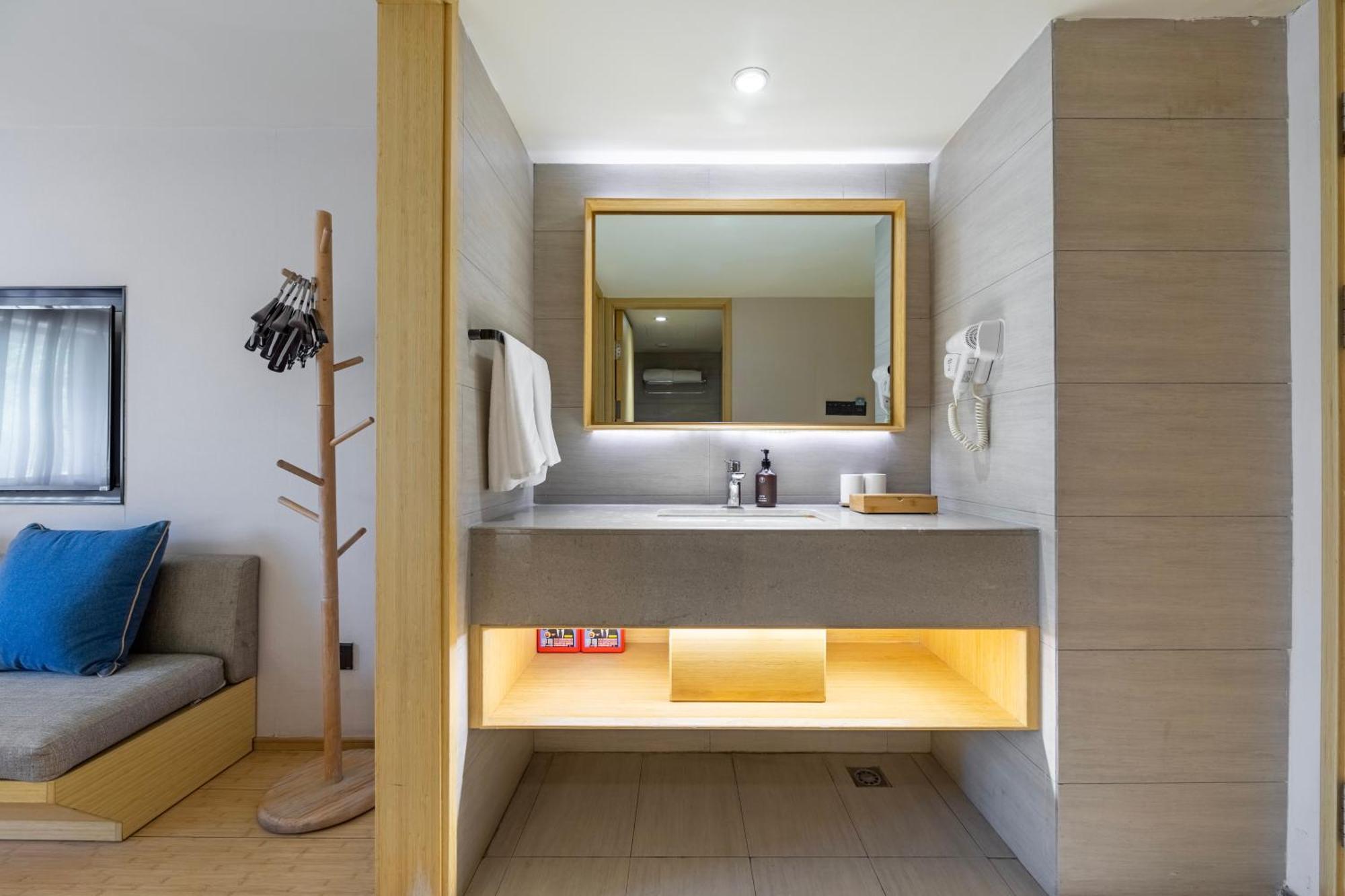 Ji Jinqiao Road Subway Hotel Shanghai