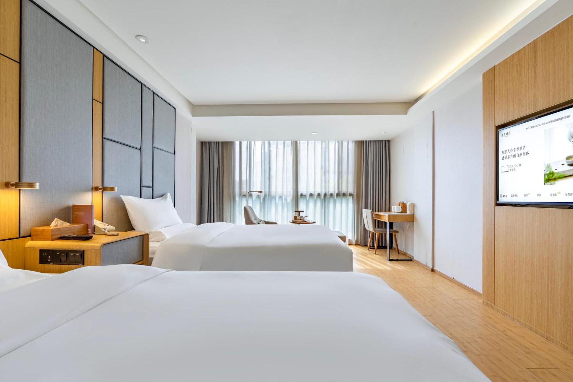 Ji Jinqiao Road Subway Hotel